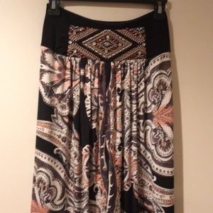 Maxi skirt w/ beaded waist